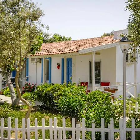 Teos Ormanci Tatil Koyu Seferihisar