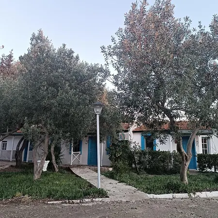 Teos Ormanci Tatil Koyu 3*