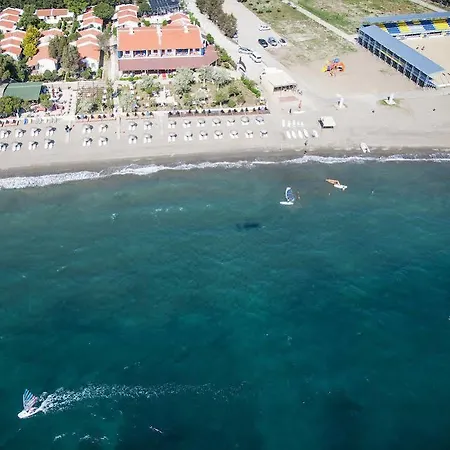 Teos Ormanci Tatil Koyu 3* Seferihisar