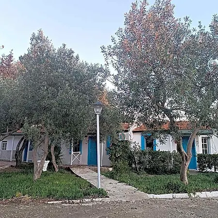 Teos Ormanci Tatil Koyu Seferihisar