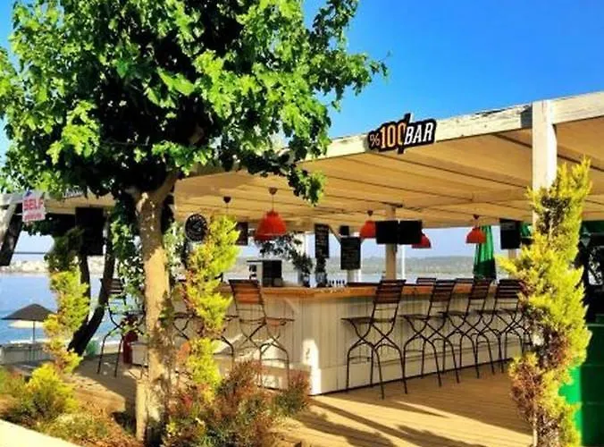 Teos Ormanci Tatil Koyu אתר נופש 3*