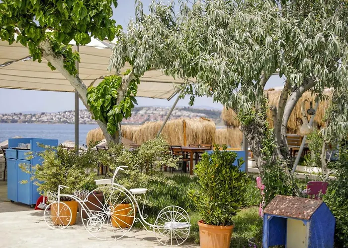 Teos Ormanci Tatil Koyu אתר נופש 3*