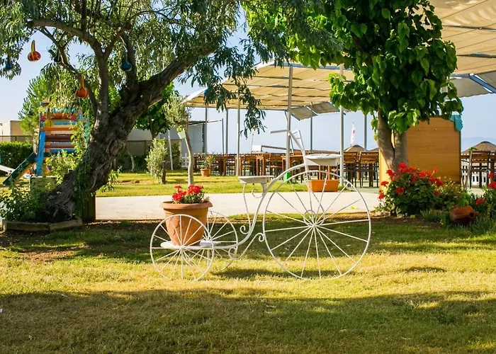 אתר נופש Teos Ormanci Tatil Koyu 3*